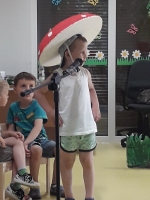 Zdjęcie: O ŻABKACH W CZERWONYCH CZAPKACH