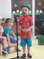 Zdjęcie: O ŻABKACH W CZERWONYCH CZAPKACH