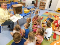 Zdjęcie: WIZYTA PSZCZELARZA