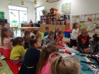 Zdjęcie: POZNAJEMY PRACĘ FRYZJERA