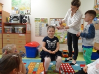 Zdjęcie: POZNAJEMY PRACĘ FRYZJERA