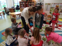 Zdjęcie: POZNAJEMY PRACĘ FRYZJERA