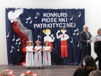Zdjęcie: KONKURS PIOSENKI PATRIOTYCZNEJ