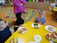 Zdjęcie: KANAPKI