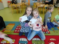 Zdjęcie: WYSYŁAMY KARTKI ŚWIĄTECZNE