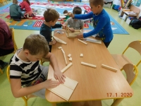 Zdjęcie: ZIMĄ PAMIĘTAMY O PTAKACH