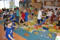 Zdjęcie: GIMNASTYKA Z MUZYKĄ
