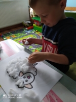 Zdjęcie: Na wiejskim podwórku.