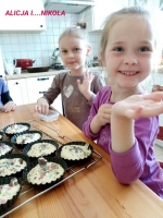 Zdjęcie: PRACUJEMY W DOMU