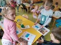 Zdjęcie: ZABAWY BADAWCZE