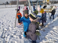 Zdjęcie: zabawy na śniegu