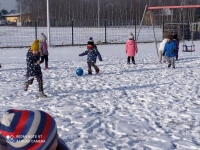 Zdjęcie: zabawy na śniegu