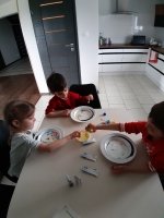 Zdjęcie: Pracujemy zdalnie  w kwietniu