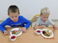 Zdjęcie: Robimy surówkę