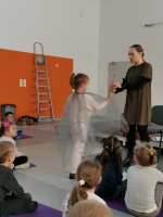 Zdjęcie: Teatr Miejski w Lesznie z wizytą w przedszkolu