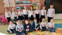 Zdjęcie: Szkoła do hymnu 2021