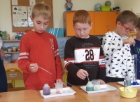 Zdjęcie: Mali chemicy-