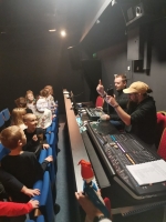 Zdjęcie: z wizytą w Teatrze Miejskim w Lesznie