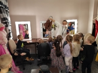 Zdjęcie: z wizytą w Teatrze Miejskim w Lesznie