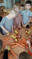 Zdjęcie: Produkcja soku jabłkowego.