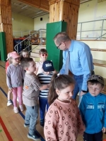 Zdjęcie: Z wizytą w Szkole Podstawowej w Święciechowie.
