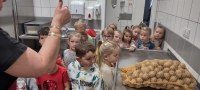 Zdjęcie: Z WIZYTĄ W PRZEDSZKOLNEJ KUCHNI