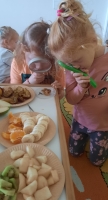 Zdjęcie: ZABAWY BADAWCZE Z PESTKAMI OWOCÓW