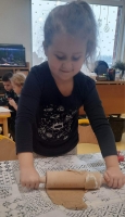 Zdjęcie: PIECZEMY ŚWIĄTECZNE CIASTECZKA