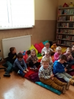 Zdjęcie: Wyjście do biblioteki