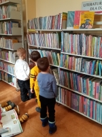 Zdjęcie: Wyjście do biblioteki