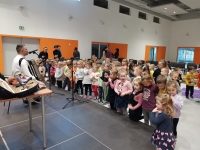Zdjęcie: POZNAJEMY MUZYKĘ LUDOWĄ - SPOTKANIE Z GÓRALEM