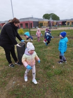 Zdjęcie: sprzątamy okolicę
