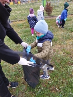 Zdjęcie: sprzątamy okolicę