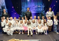 Zdjęcie: ŚWIĄTECZNE PRZEDSTAWIENIE DLA RODZICÓW