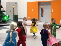 Zdjęcie: W karnawale odbywają się bale....