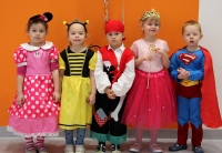 Zdjęcie: W karnawale odbywają się bale....