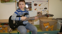 Zdjęcie: PRZYGODA Z GITARĄ