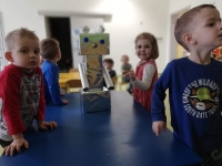 Zdjęcie: Dbamy o środowisko segregujemy śmieci