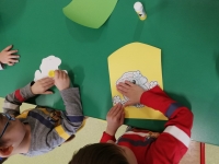 Zdjęcie: Ptaszek w klatce